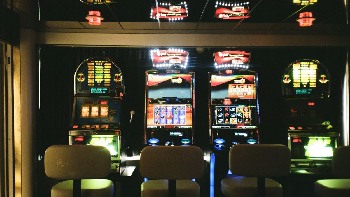 eu19 เครื่องสล็อตออนไลน์กว่า 1,200 เกม